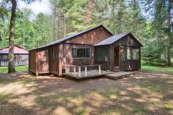 7891 PALMER LAKE RD, Land O Lakes, WI 54540