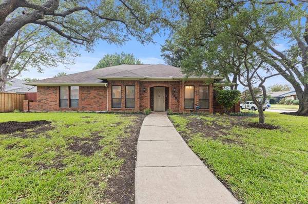 2259 Big Bend Drive, Carrollton, TX 75007