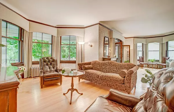 418 6th ST S, Stillwater, MN 55082