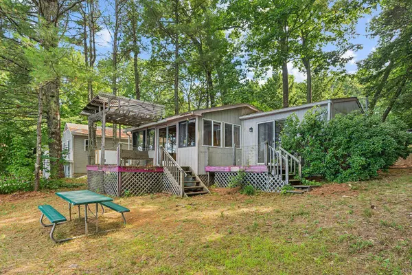 23 Amber LN, Windham, ME 04062