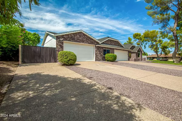 4626 E JANICE Way, Phoenix, AZ 85032