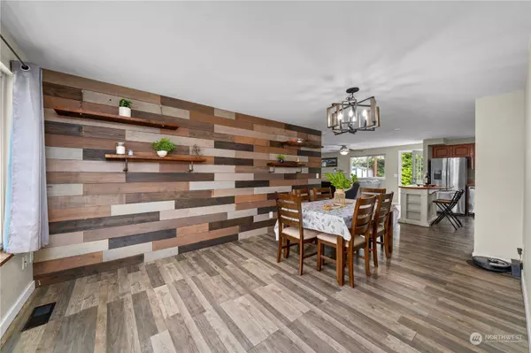 408 Charwila LN, Enumclaw, WA 98022