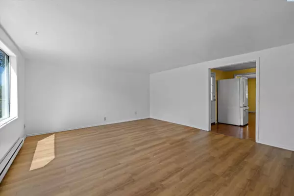 15 E 13th Ave, Kennewick, WA 99337