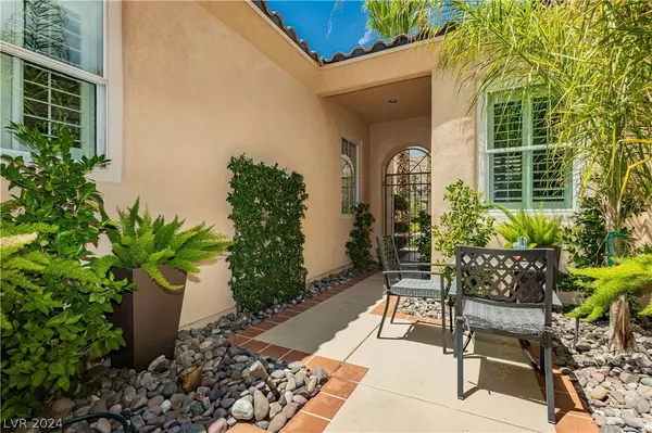 2824 Evening Rock Street, Las Vegas, NV 89135