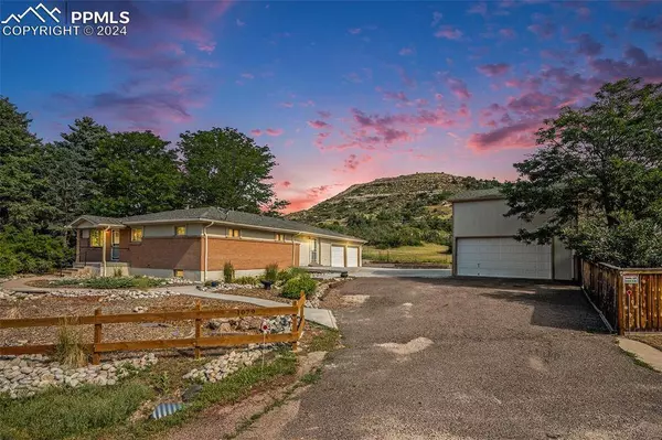 1079 Evalena RD, Castle Rock, CO 80108