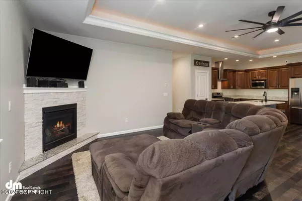 7732 S Timberview DR, Wasilla, AK 99623