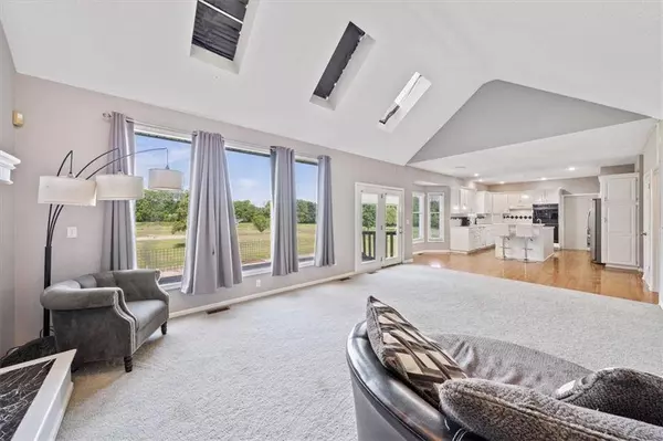 20020 S Stockman RD, Belton, MO 64012