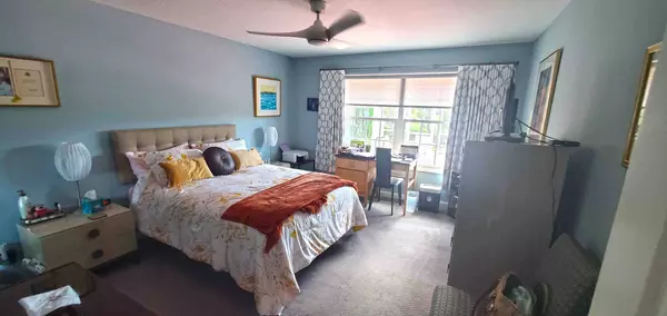 Camminare Dr, Sarasota, FL 34238