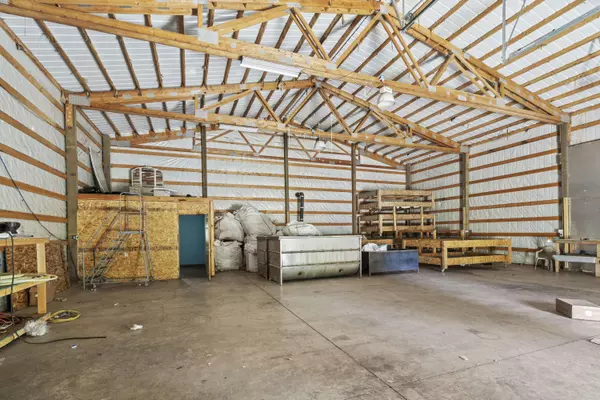 1056 Creek RD, Azalea, OR 97410