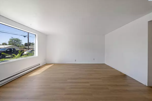 15 E 13th Ave, Kennewick, WA 99337