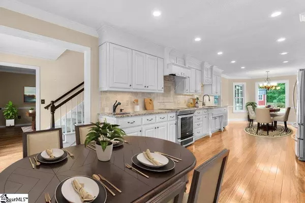 305 Quail Run Circle, Fountain Inn, SC 29644-1409