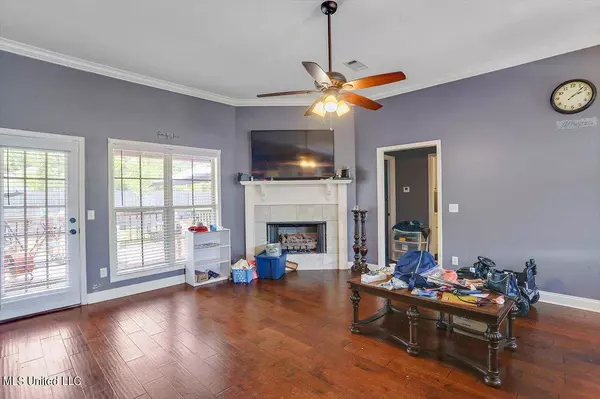 209 Barrington Cove, Florence, MS 39073