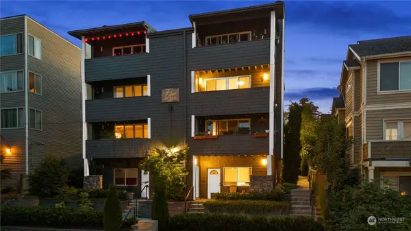 1729 18th AVE #302, Seattle, WA 98122