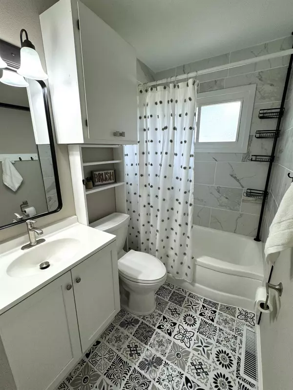 4217 Barnett Street, Madison, WI 53704