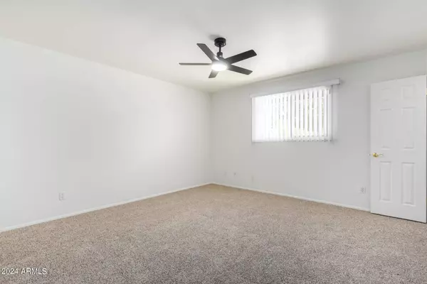 716 E LA JOLLA Drive, Tempe, AZ 85282