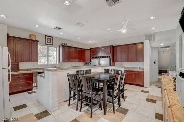 5334 E Monroe Avenue, Las Vegas, NV 89110