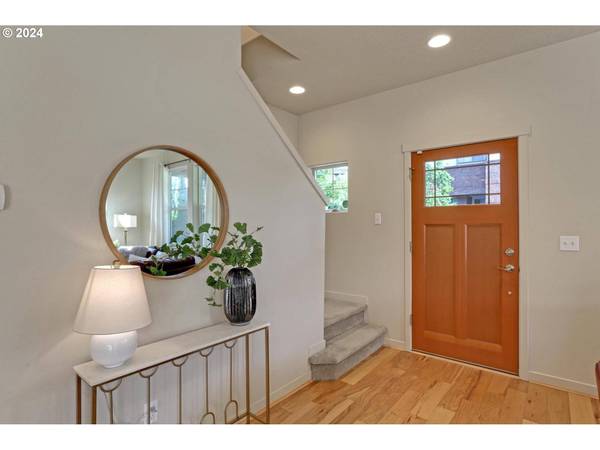 11740 NW CEDAR FALLS DR, Portland, OR 97229