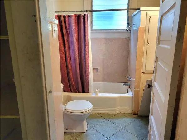 2720 BURGUNDY ST, New Orleans, LA 70117