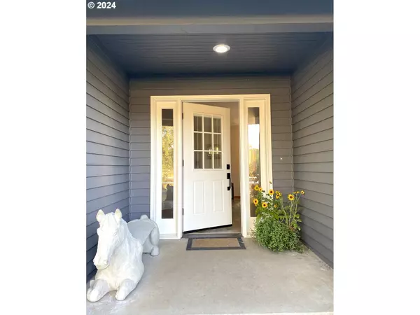 3527 PLEASANT HILL RD, Kelso, WA 98626