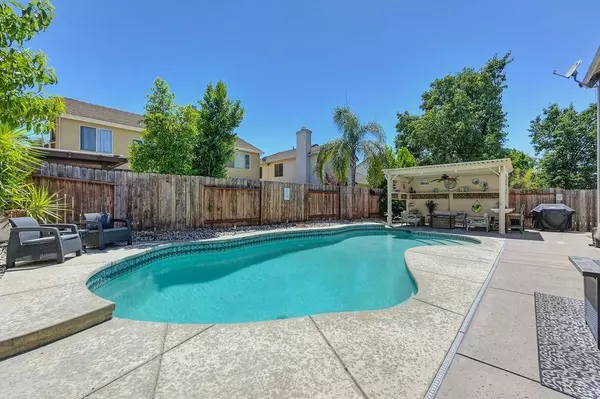 333 Owl Feather CT, Roseville, CA 95747