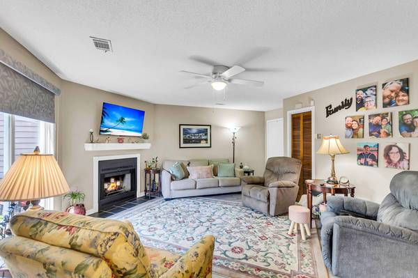 7945 Timbercreek Ln #B, North Charleston, SC 29418