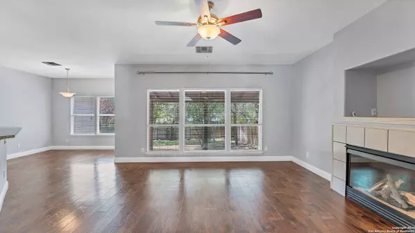 8531 BRAUN KNL, San Antonio, TX 78254-5584