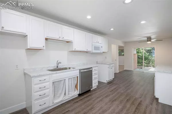 1079 Evalena RD, Castle Rock, CO 80108