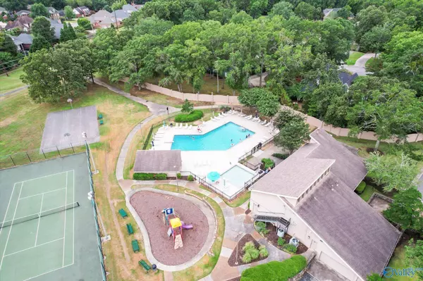 1232 Brandywine Lane SE, Decatur, AL 35601