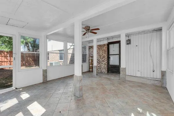 2824 Live Oak Drive, Mesquite, TX 75150