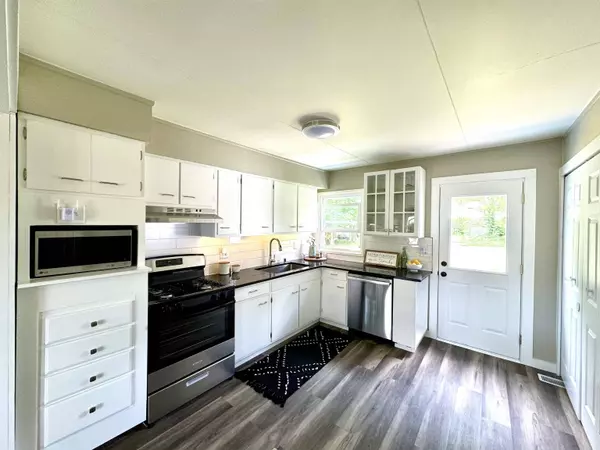 4217 Barnett Street, Madison, WI 53704