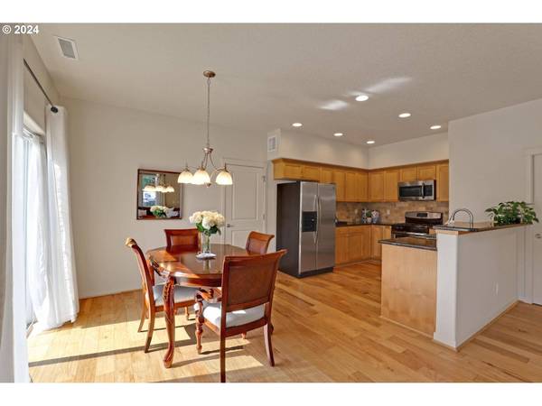 11740 NW CEDAR FALLS DR, Portland, OR 97229