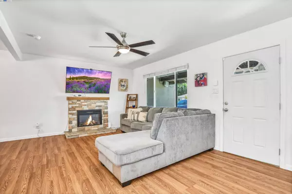 1205 August Way, Antioch, CA 94509