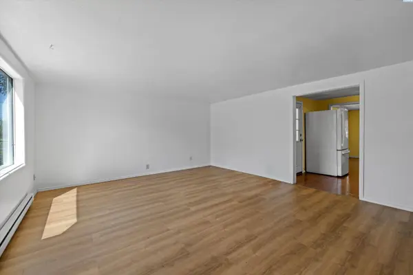 15 E 13th Ave, Kennewick, WA 99337