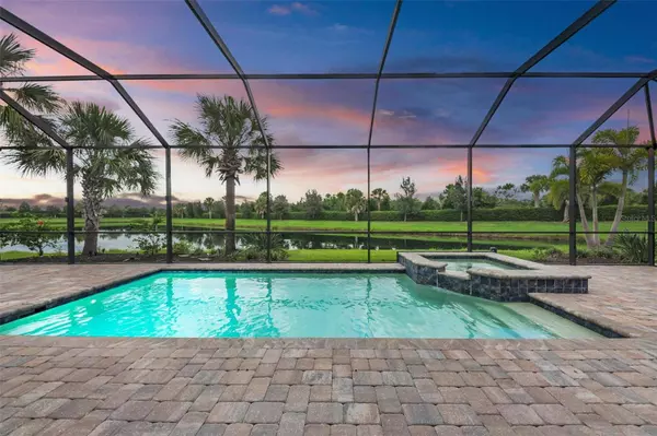 3323 ANCHOR BAY TRL, Bradenton, FL 34211