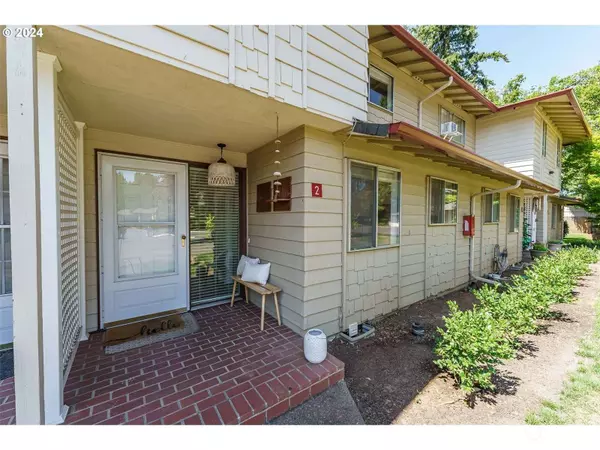 13600 NE 18th ST #2, Vancouver, WA 98684