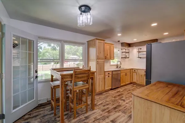 5022 Open Wood Way, Madison, WI 53714