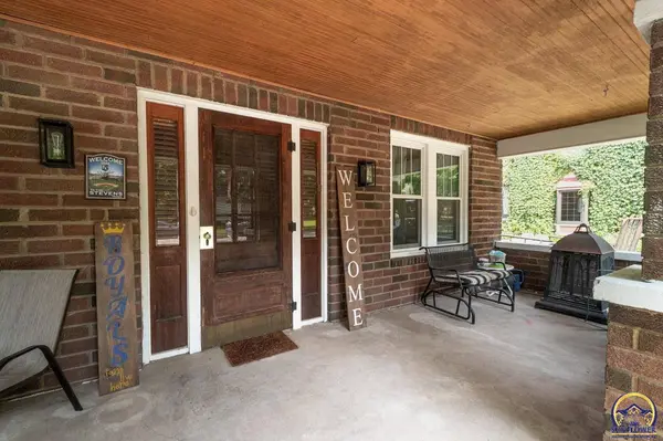 601 Ohio St, Alma, KS 66401