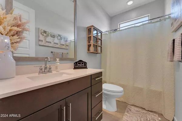 9315 W ATLANTIS Way, Tolleson, AZ 85353