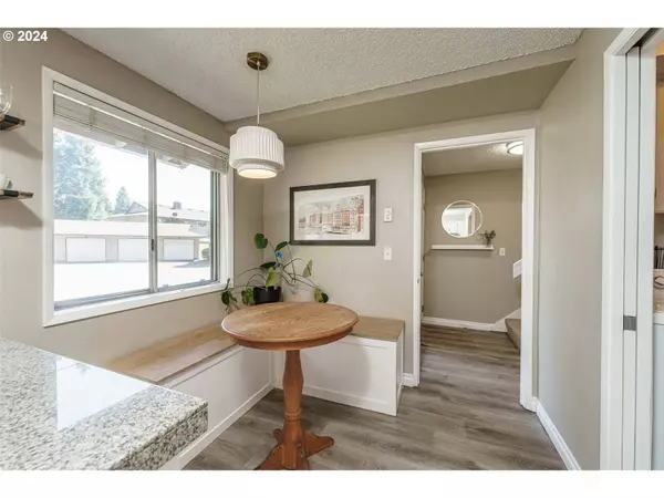 13600 NE 18th ST #2, Vancouver, WA 98684