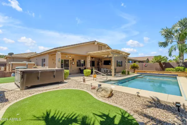 618 W YELLOW WOOD Avenue, Queen Creek, AZ 85140