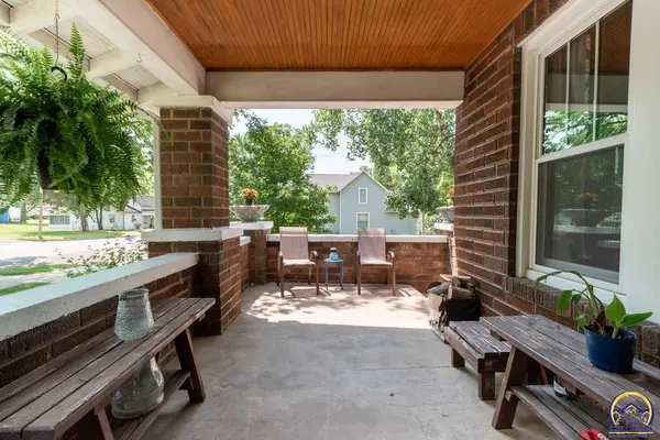 601 Ohio St, Alma, KS 66401