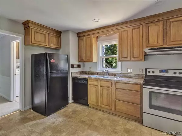 10112 Bayham DR, North Chesterfield, VA 23235