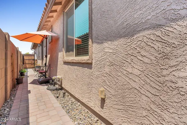 9315 W ATLANTIS Way, Tolleson, AZ 85353