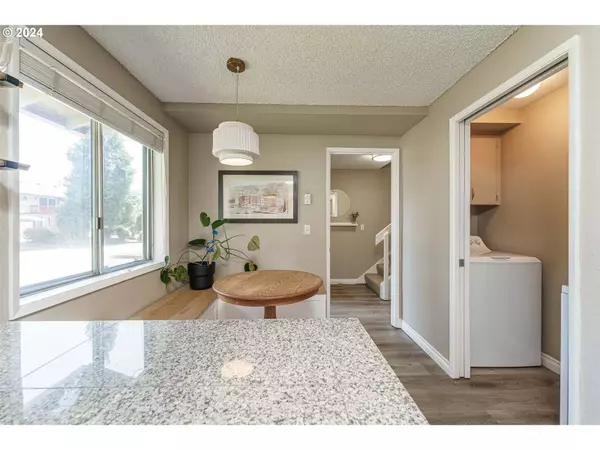 13600 NE 18th ST #2, Vancouver, WA 98684