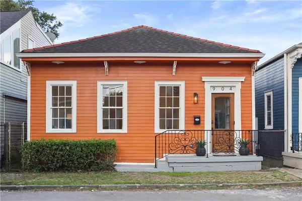 904 7TH ST, New Orleans, LA 70115