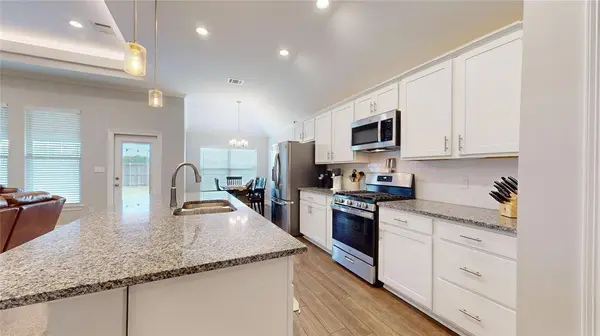 4180 Grassy Lake Drive, Bossier City, LA 71111