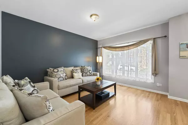 2316 N 73rd Court, Elmwood Park, IL 60707