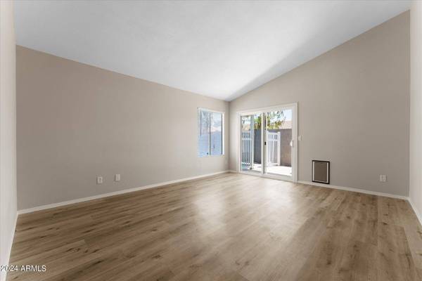 6601 W Poinsettia Drive, Glendale, AZ 85304