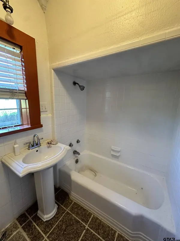 1680 VZ COUNTY ROAD 4823, Chandler, TX 75758