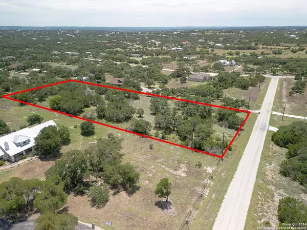 114 Burr Ln, Spring Branch, TX 78070